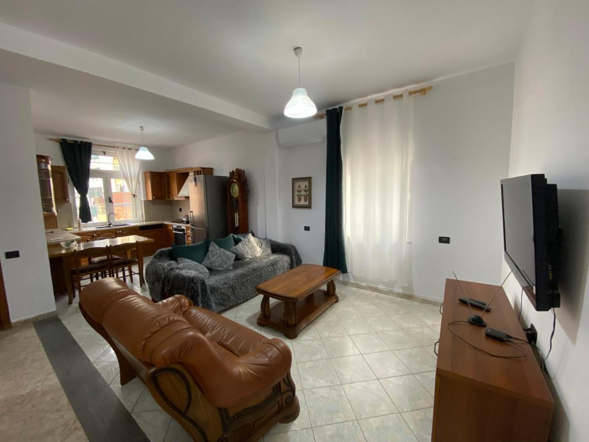 Tirana Apartmant 2 Bagian luar foto